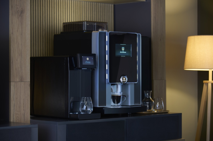 Complete koffiecorner in beeld met de Koffiemachine waar naast een watertap staat om de ontmoetingsplek op uw locatie compleet te maken. Henk Pur®